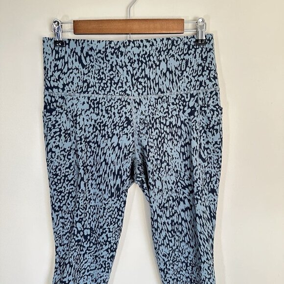 Athleta Salutation Stash Pocket II Printed 7/8 Tight Leggings Petrol Blue Size L - Picture 5 of 7